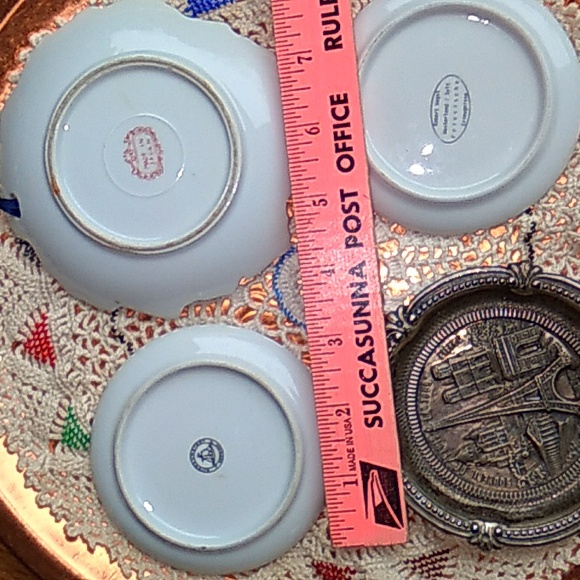 ⚜️ Vintage Eiffel Tower Pewter Plate Miniature  4" - Picture 5 of 16